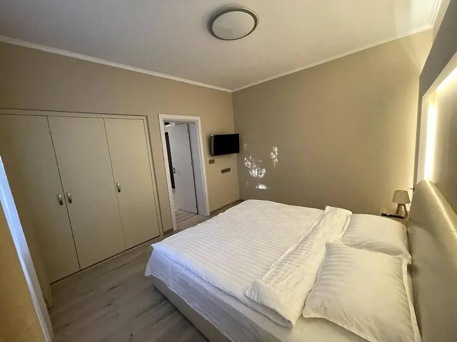 City Center Apartment 1 Varna 0*,
